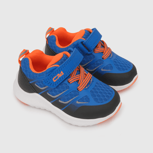 Zapatilla deportiva de niño azul