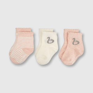 Medias deportivo de bebé niña 3 pack cisne rosado