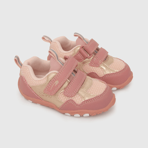 Zapatilla outdoor de niña print lateral rosado