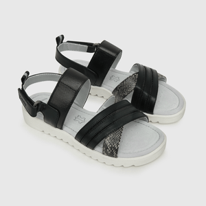 Sandalia de niña velcro negro