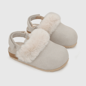 Zapato para niña de niña casa beige