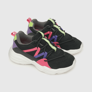 Zapatilla de niña urbana negro / black