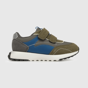 Zapatilla de niño urbana Verde militar
