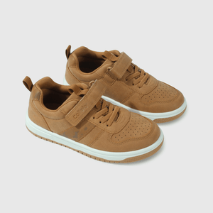Zapatilla Lifestyle Niño café