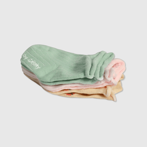 Medias deportivas Colección Niña verde